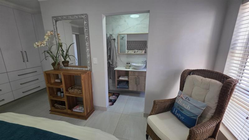 5 Bedroom Property for Sale in Monte Christo Western Cape